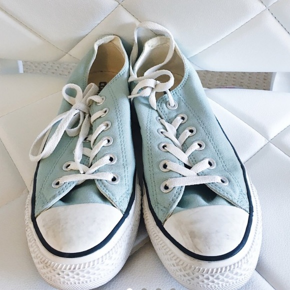 Converse Shoes - Light blue converse 🌈